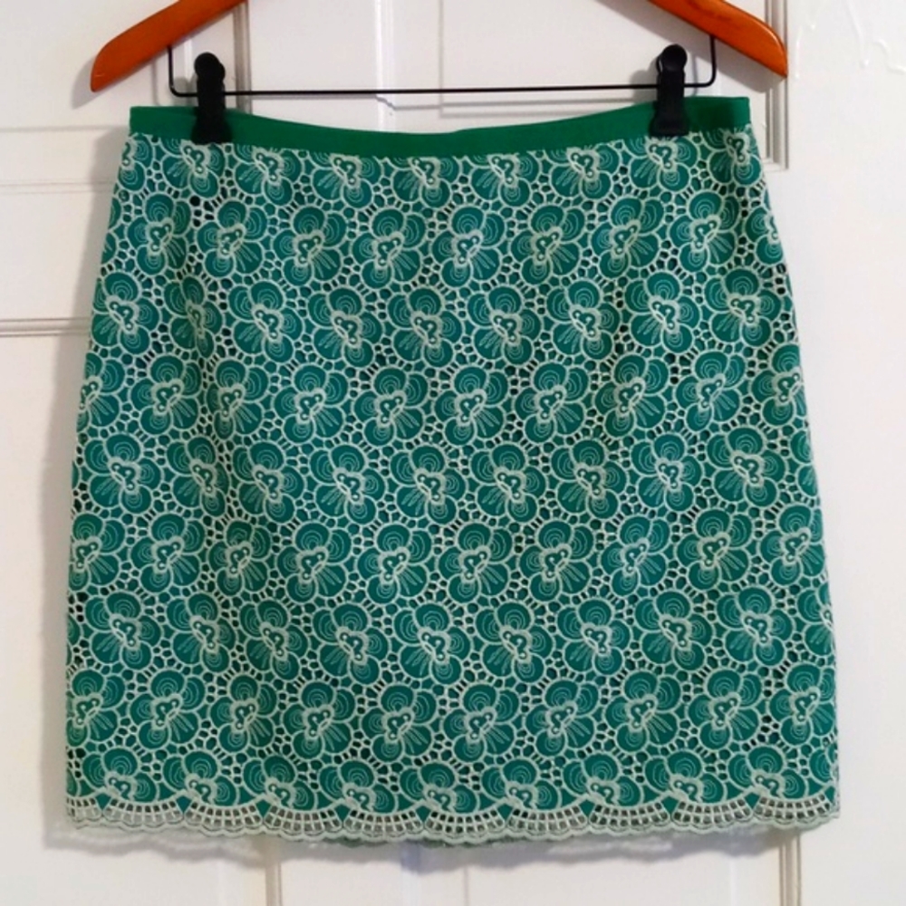 🌿J. Crew🌿 - Green/Cream Floral Lace Embroidered Eyelet Overlay Skirt